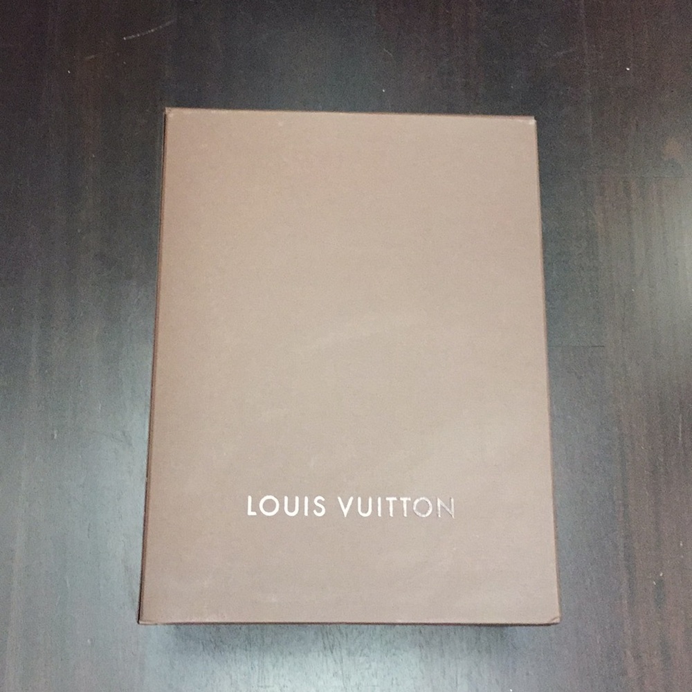 LOUIS VUITTON XL BOX